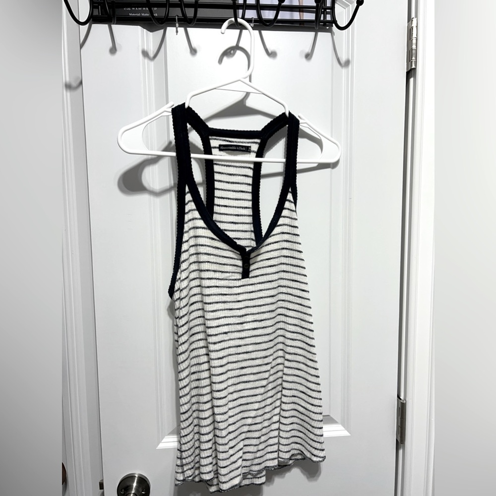 Abercrombie & Fitch tank, medium